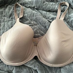 Like new Soma Embraceable perfect coverage bra! Size 42DDD